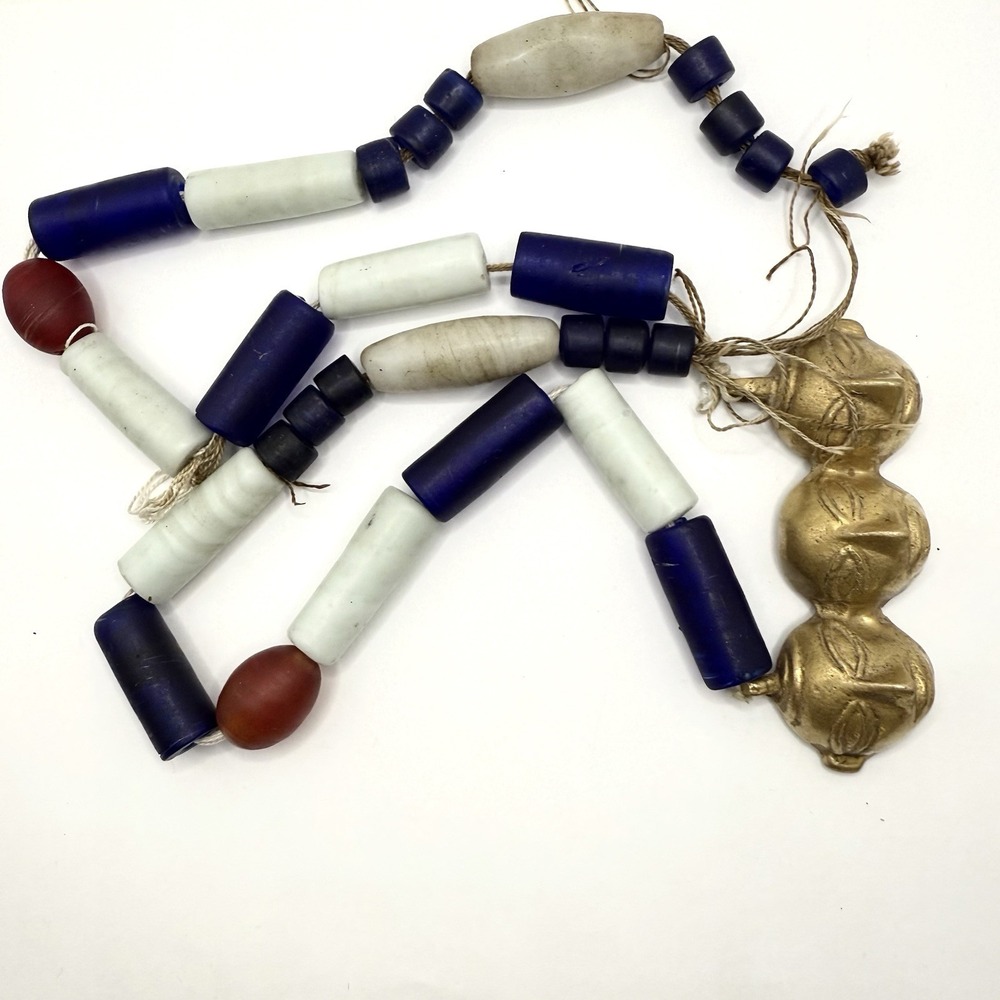 Vintage BRASS FACE MASK Pendant Necklace Warrior Tribal Glass Beads Fight Blue - Picture 7 of 10